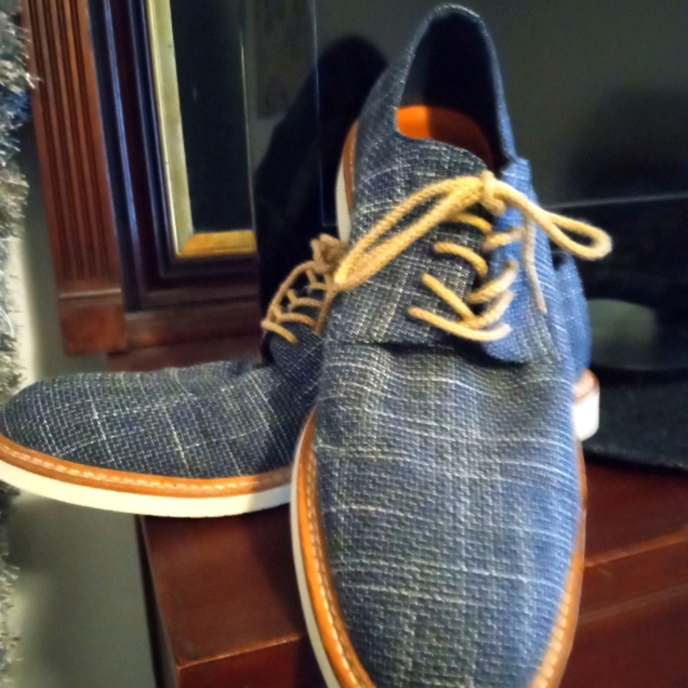 Men's Tallia shoes size 11...